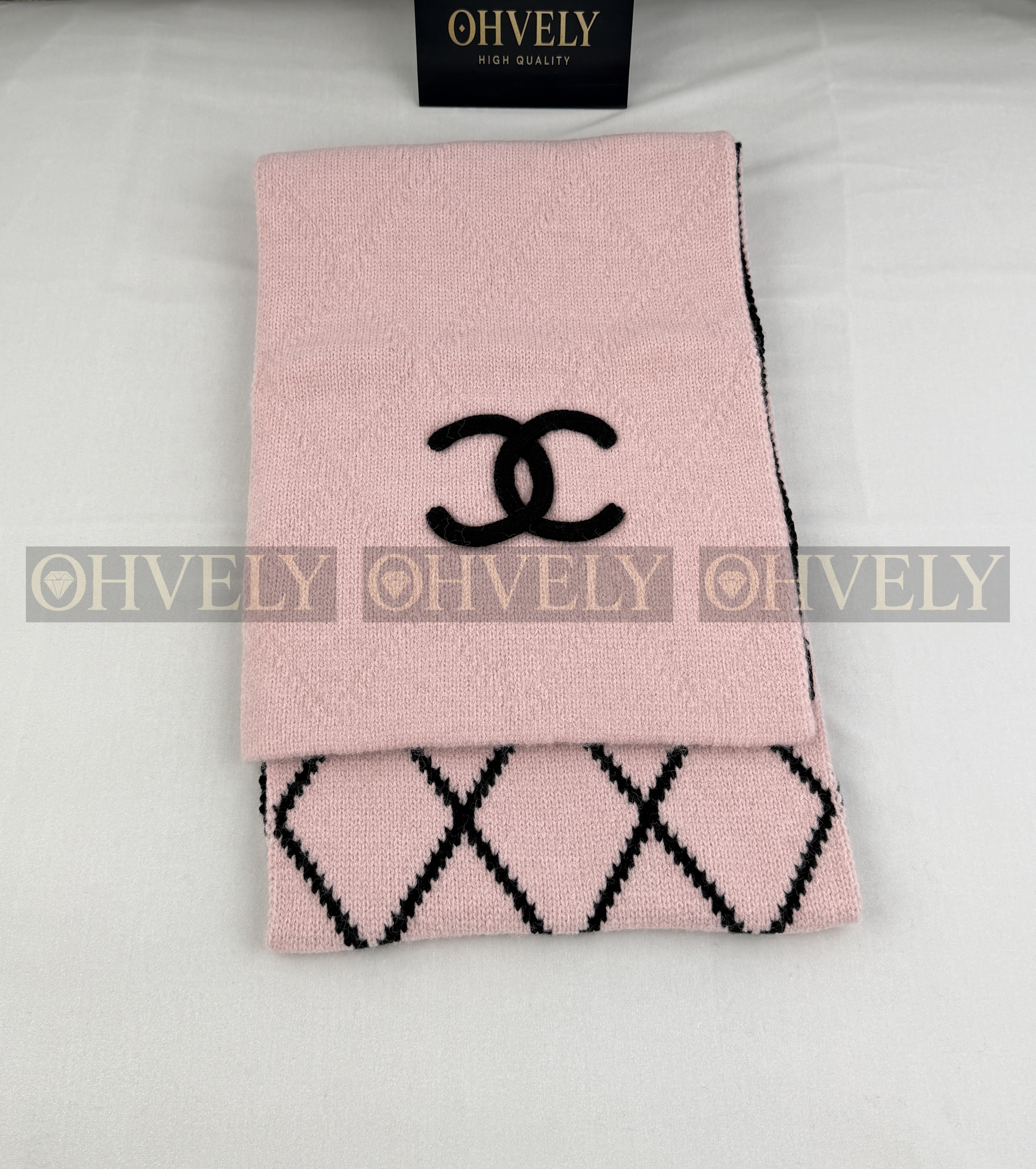 샤넬 CC로고 머플러 핑크/블랙 (Reversible) 상품 썸네일