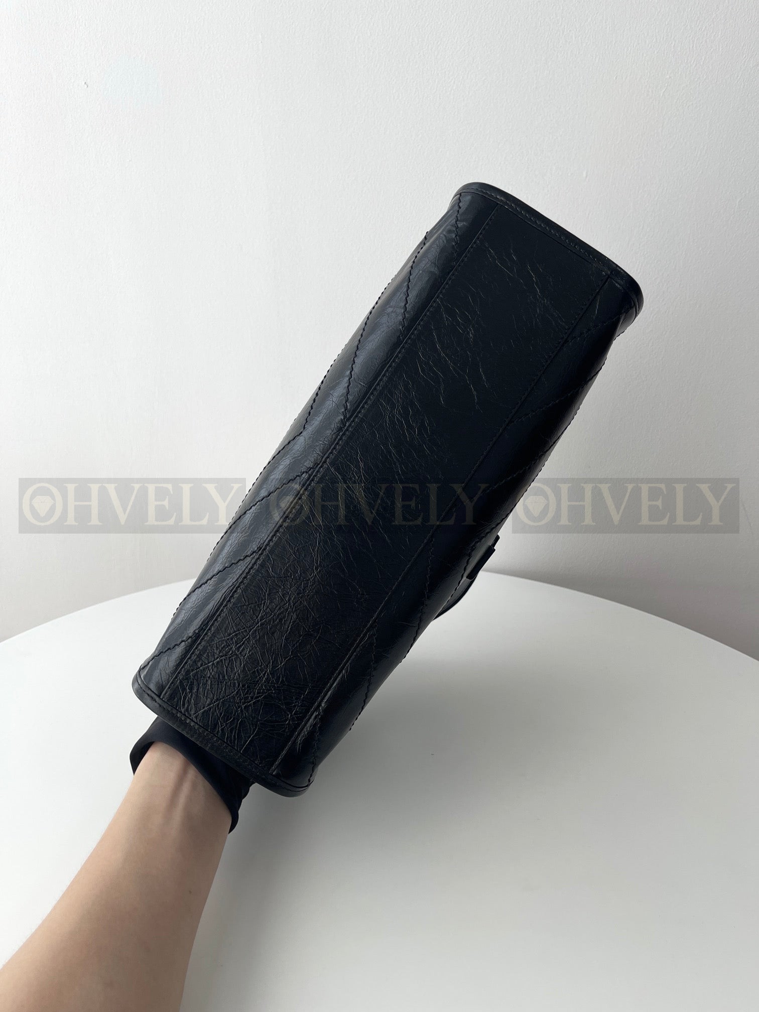 생로랑 니키 쇼핑백 빈티지 레더 미디움 상품 썸네일