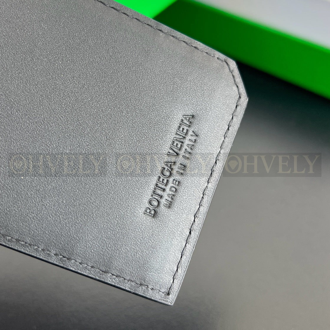보테가 베네타 인트레치아토 버티컬 카드 홀더 상품 썸네일