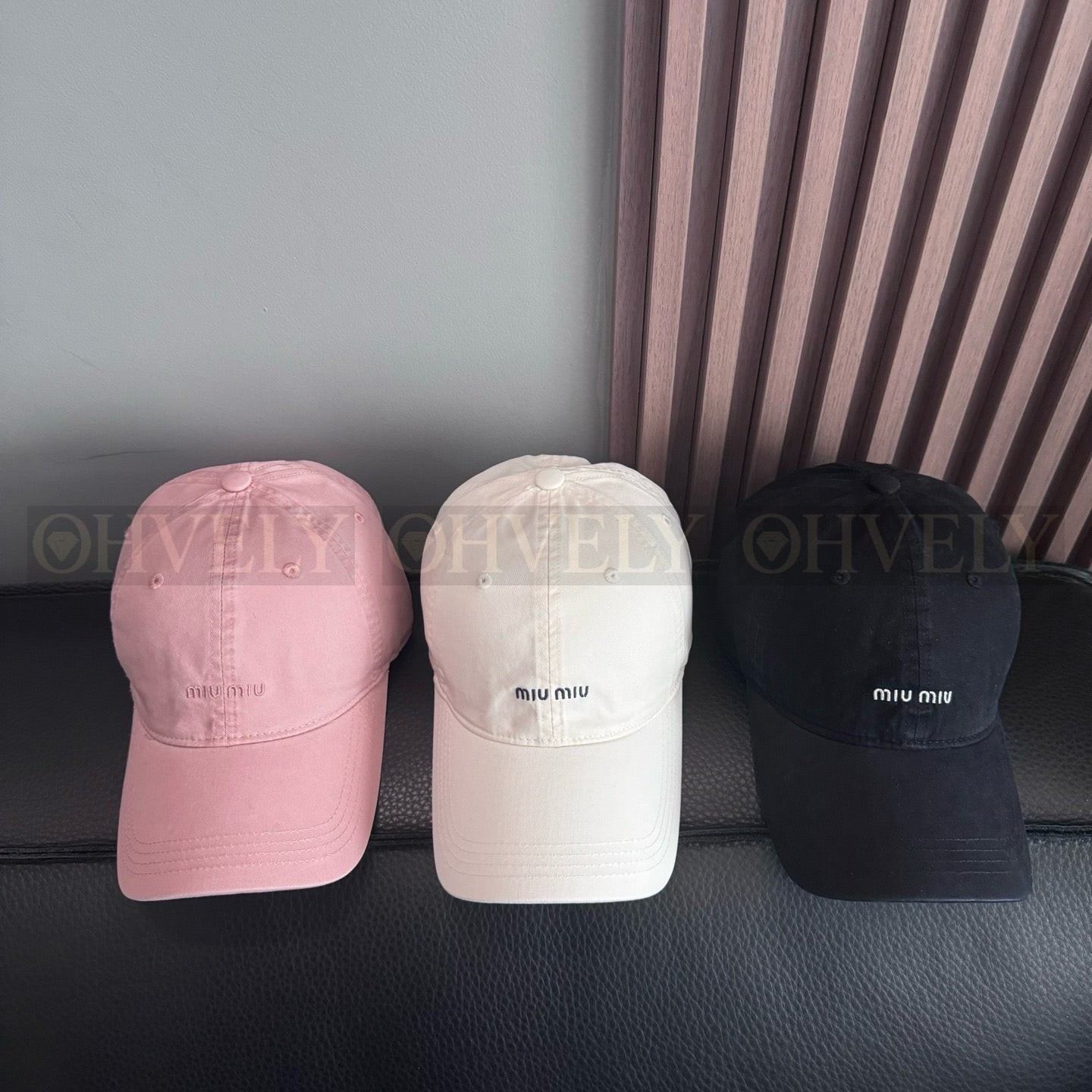 미우미우 볼캡 상품 썸네일