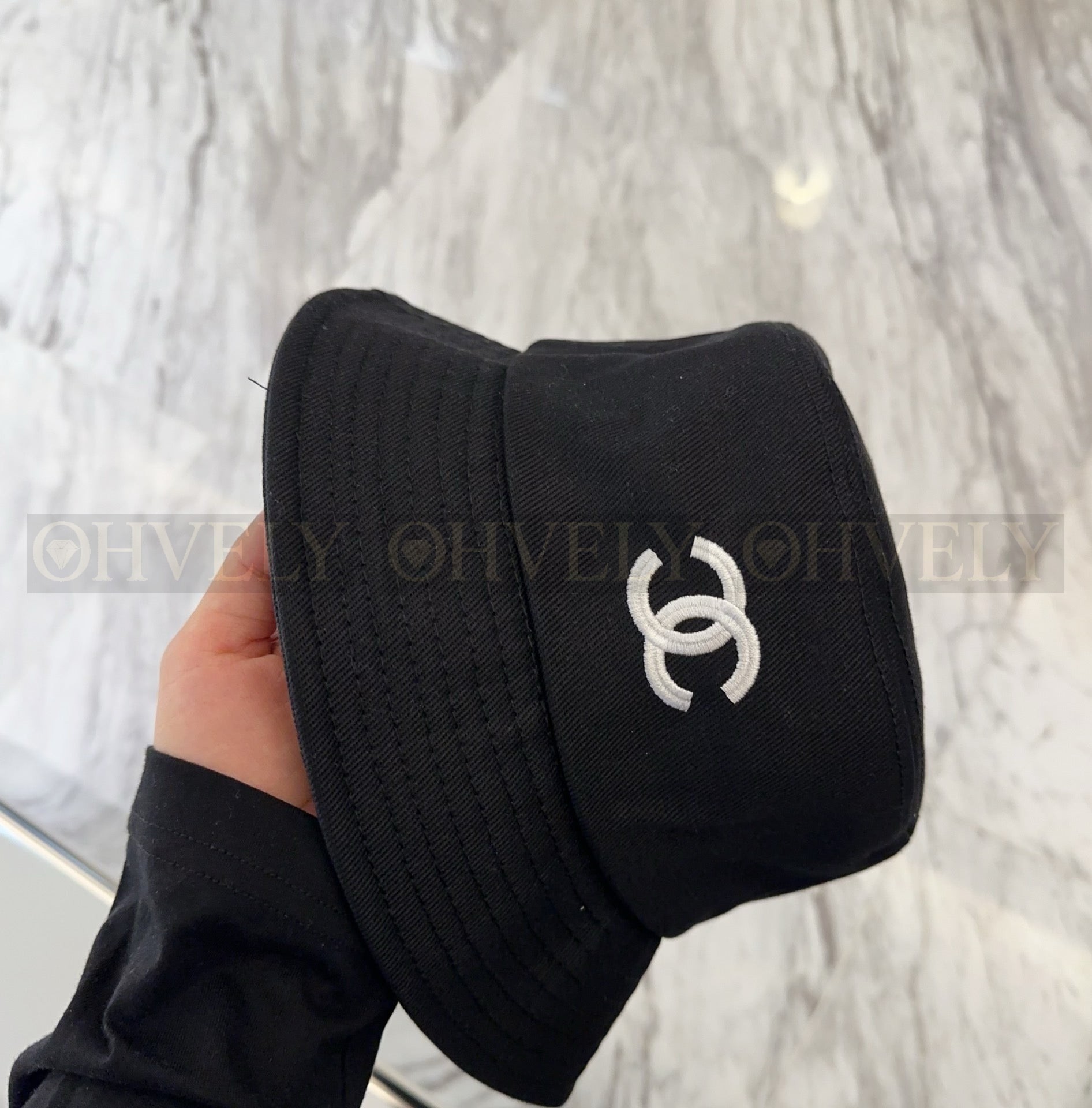 샤넬 버킷햇 상품 썸네일