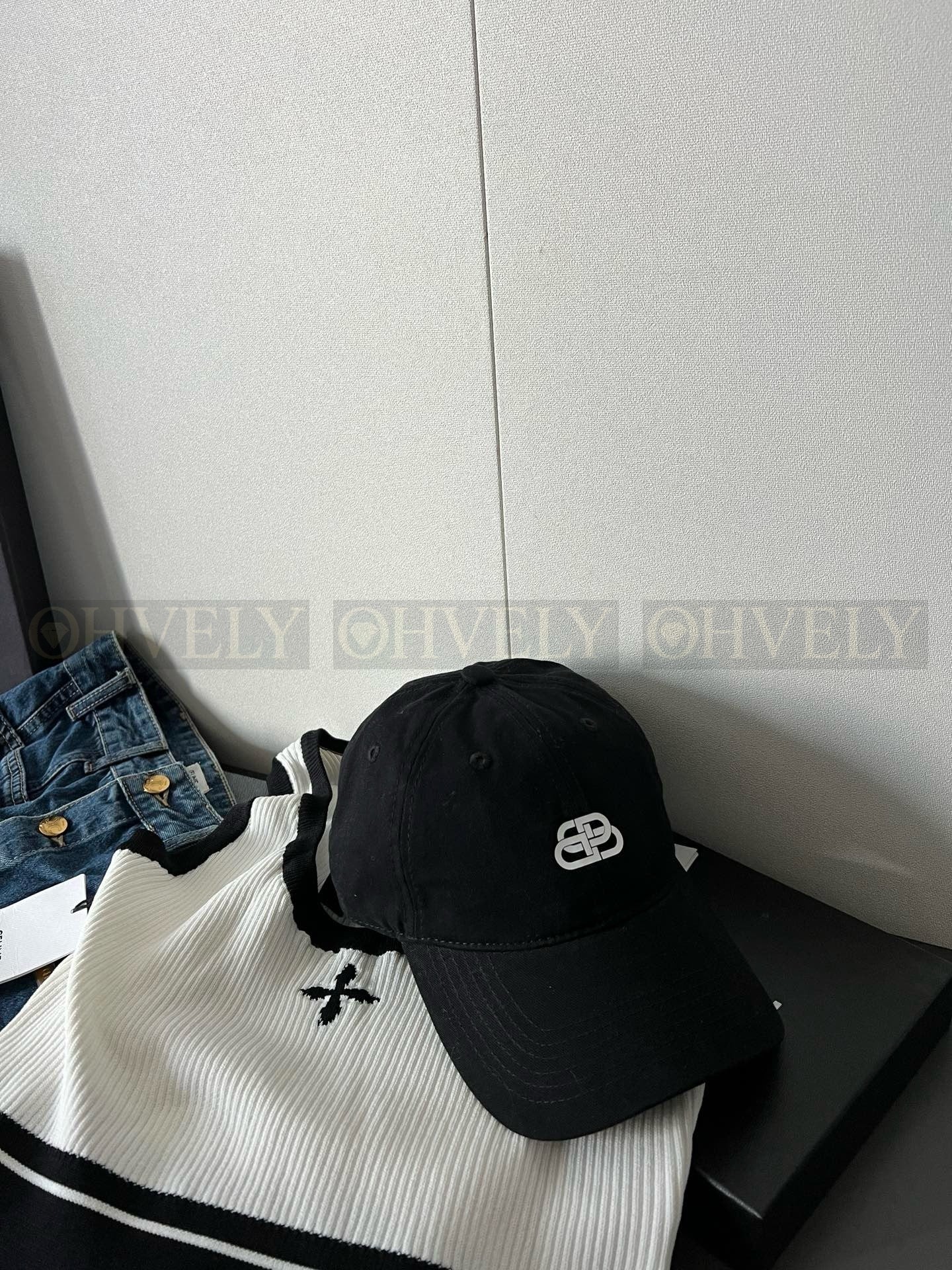 발렌시아가 볼캡 상품 썸네일