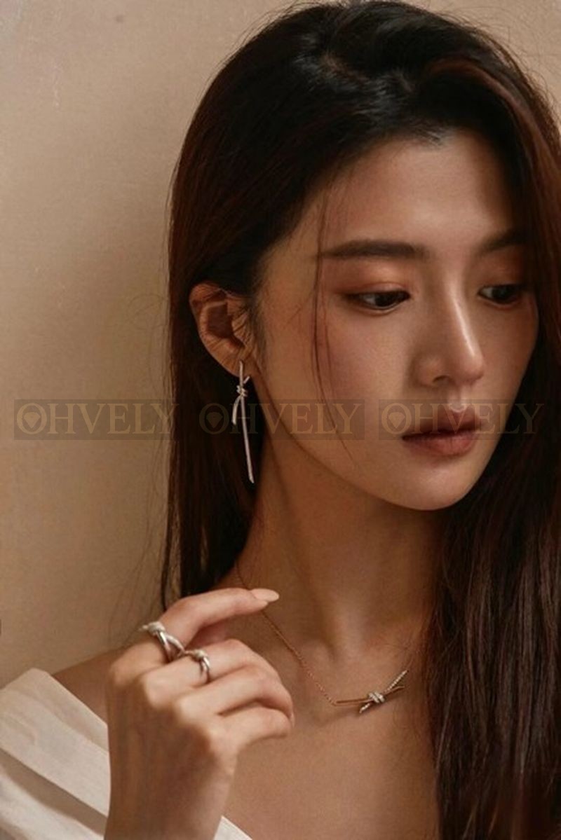 티파니 노트 부분 파베 네크리스 상품 썸네일