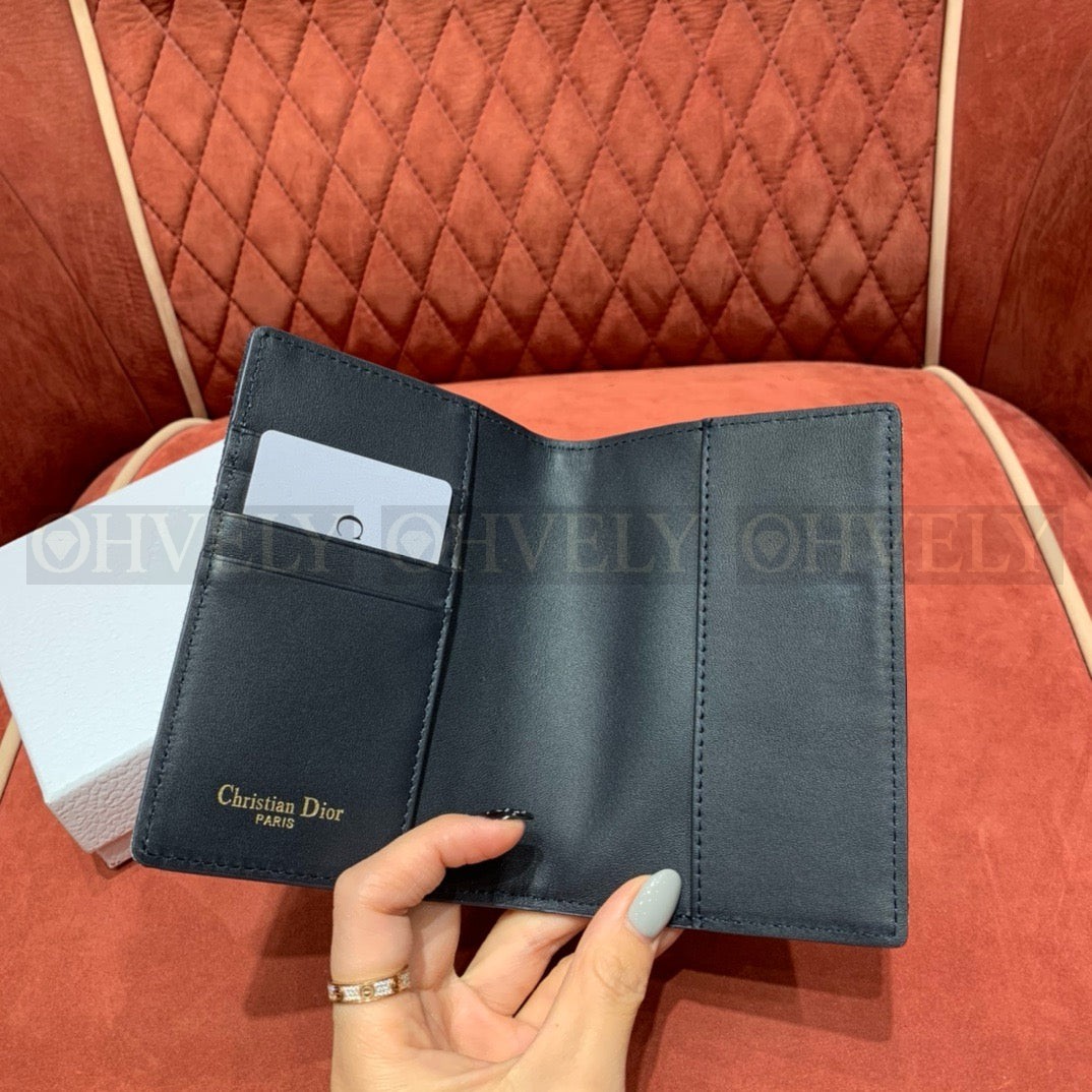 【 ZP버전 】DI 오블리크 여권 지갑 상품 썸네일