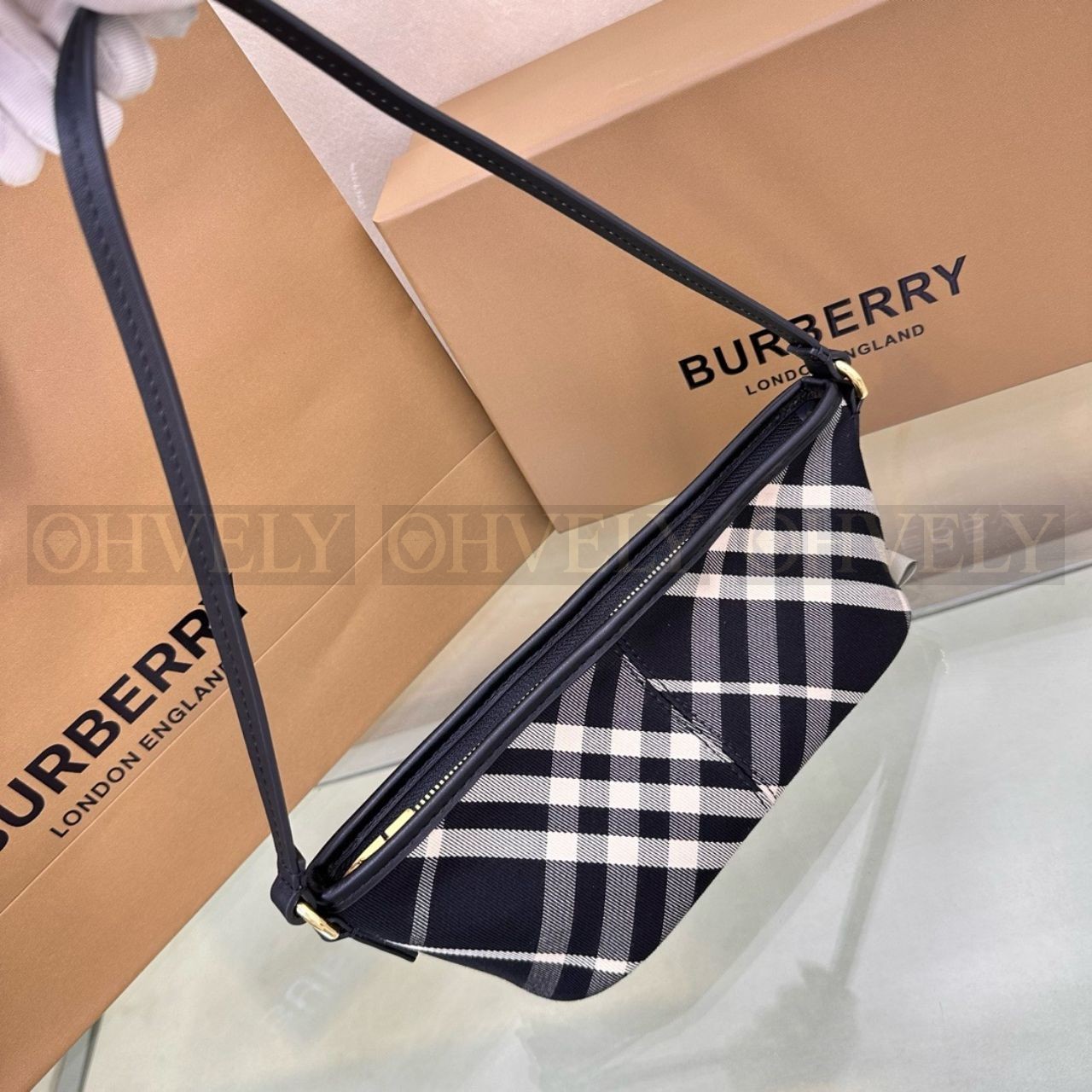 버버리 체크 미니백 상품 썸네일