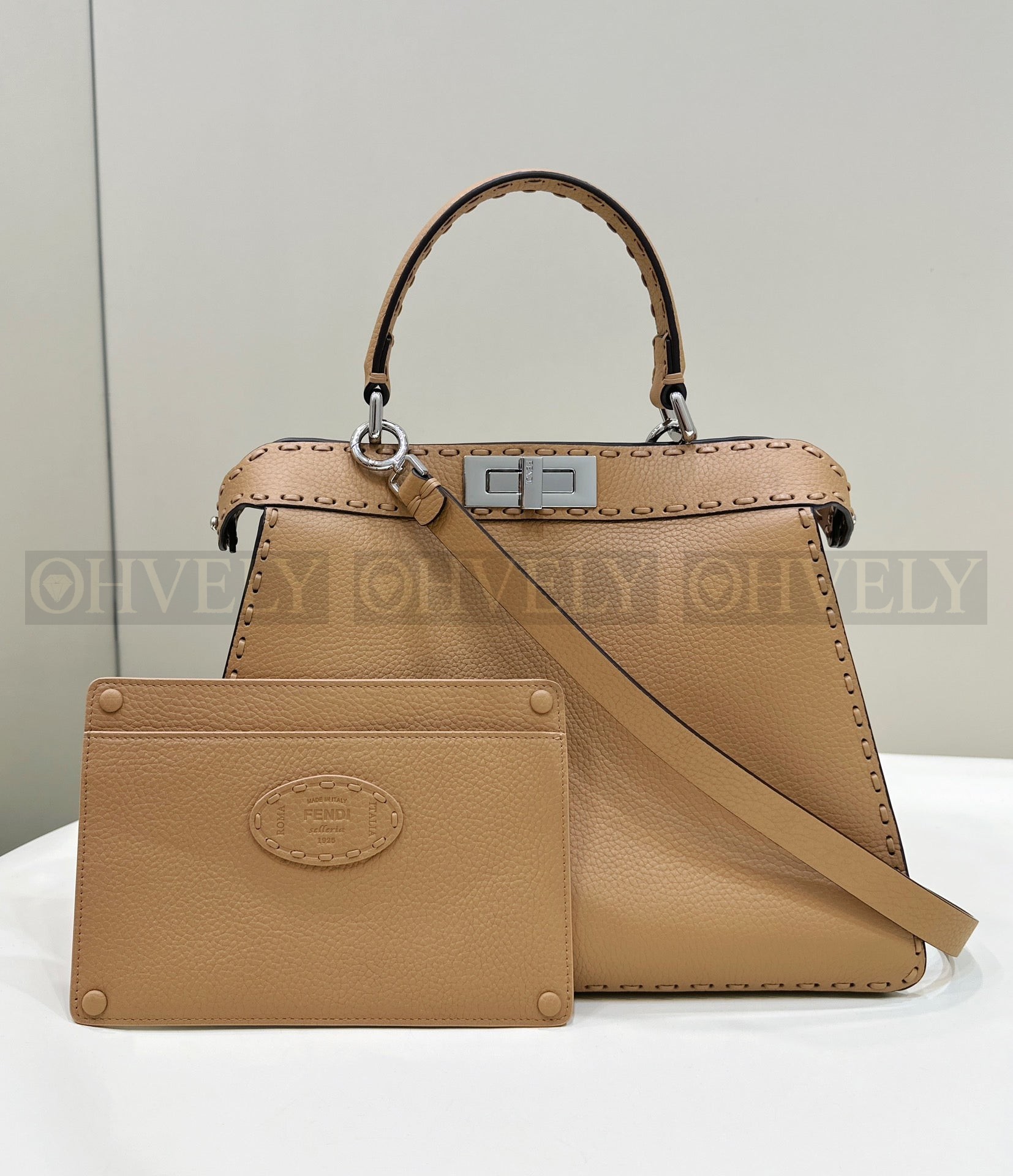 펜디 피카부 I See U 로마노 미디움 상품 썸네일