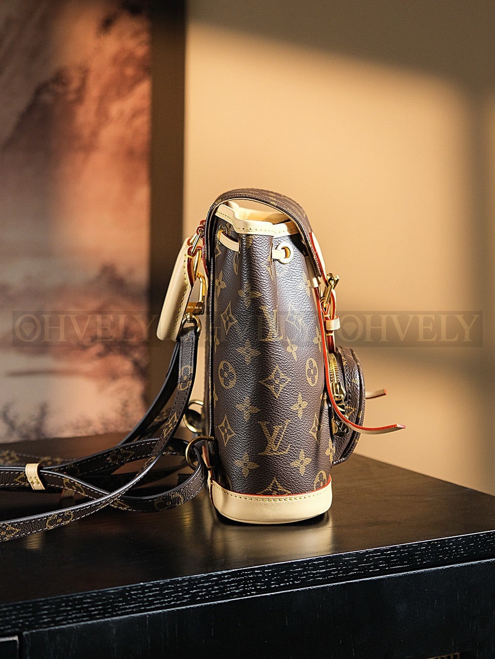 루이비통 몽수리 백팩 미니 상품 썸네일