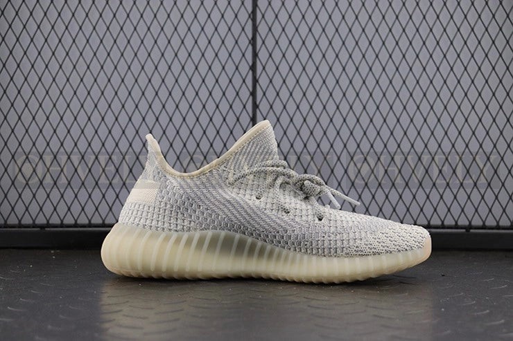 YEEZY 350 V2 룬드마크 상품 썸네일