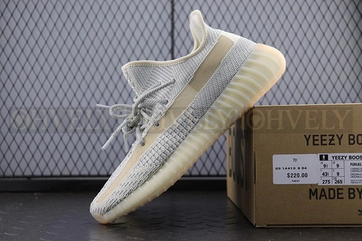 YEEZY 350 V2 룬드마크 상품 썸네일