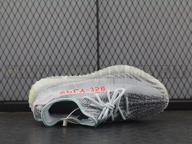 YEEZY 350 V2 블루 틴트 상품 썸네일