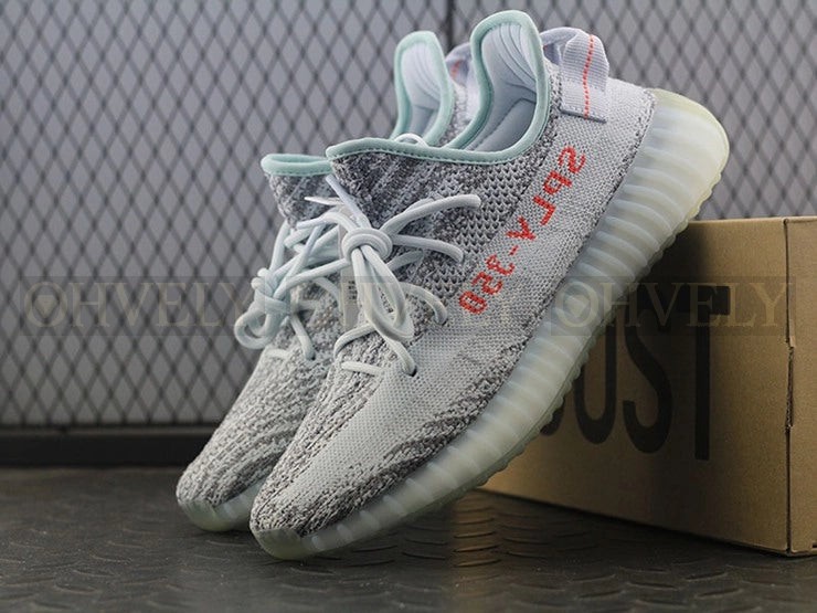 YEEZY 350 V2 블루 틴트 상품 썸네일