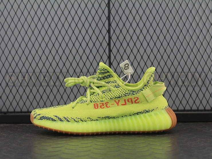 YEEZY 350 V2 세미프로즌 상품 썸네일