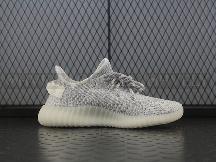 YEEZY 350 V2 스테틱 상품 썸네일