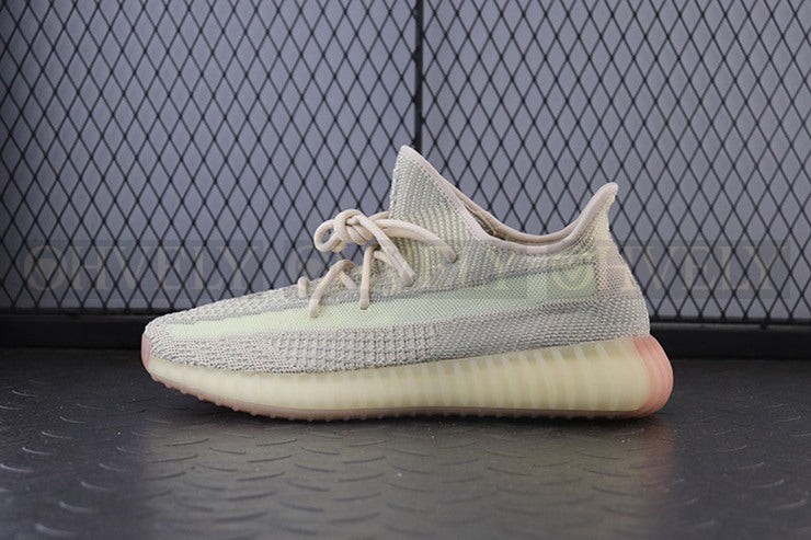 YEEZY 350 V2 시트린 상품 썸네일
