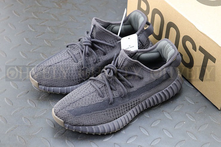 YEEZY 350 V2 신더 상품 썸네일