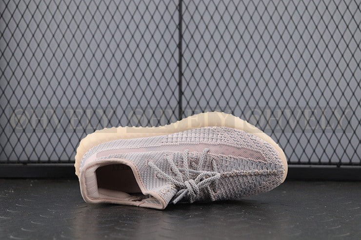 YEEZY 350 V2 신스 논 리플렉티브 상품 썸네일