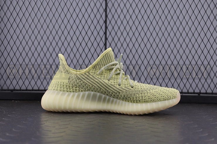 YEEZY 350 V2 안틀리아 리플렉티브 상품 썸네일