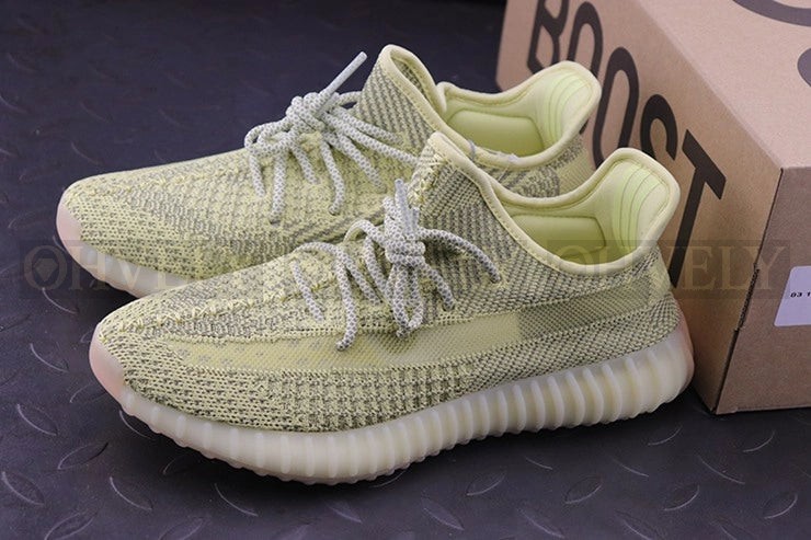 YEEZY 350 V2 안틀리아 리플렉티브 상품 썸네일