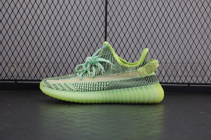 YEEZY 350 V2 이즈릴 리플렉티브 상품 썸네일