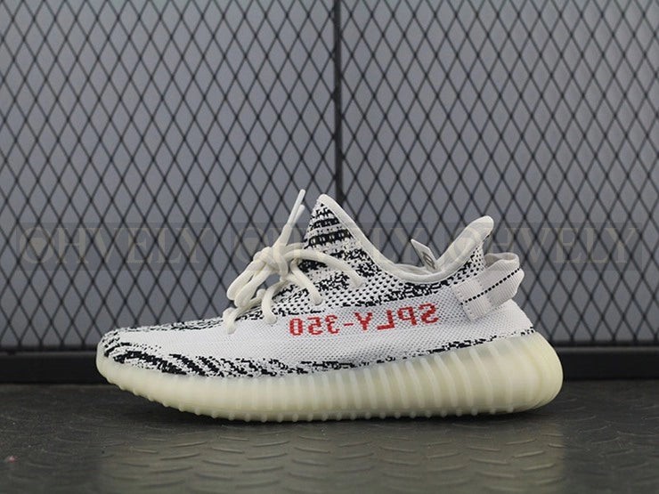 YEEZY 350 V2 지브라 상품 썸네일