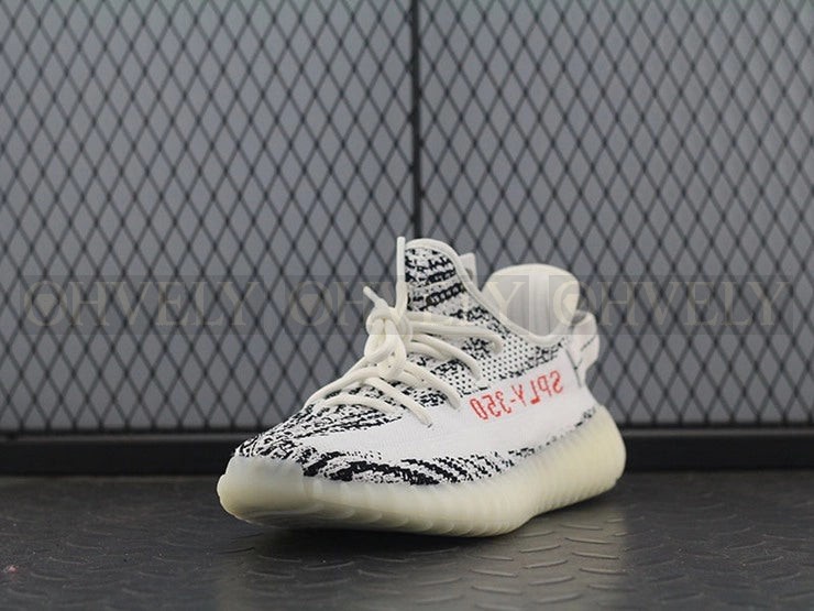 YEEZY 350 V2 지브라 상품 썸네일
