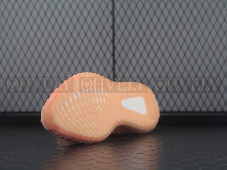 YEEZY 350 V2 클레이 상품 썸네일