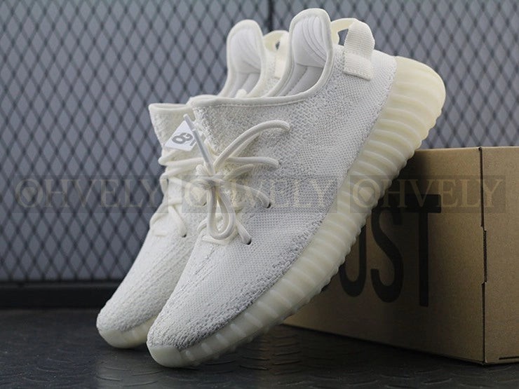 YEEZY 350 V2 트리플 화이트 상품 썸네일
