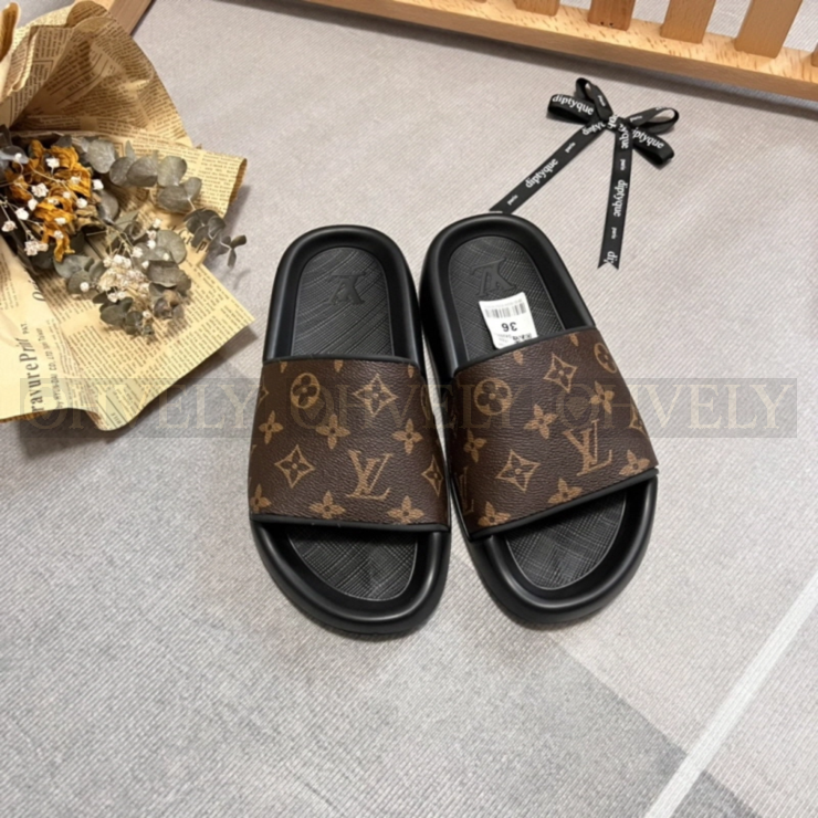 루이비통 워터프론트 뮬 상품 썸네일