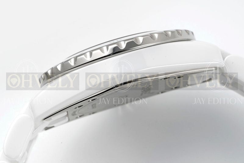 샤넬 J12 워치 33mm 화이트 다이아 인디케이터 쿼츠 상품 썸네일