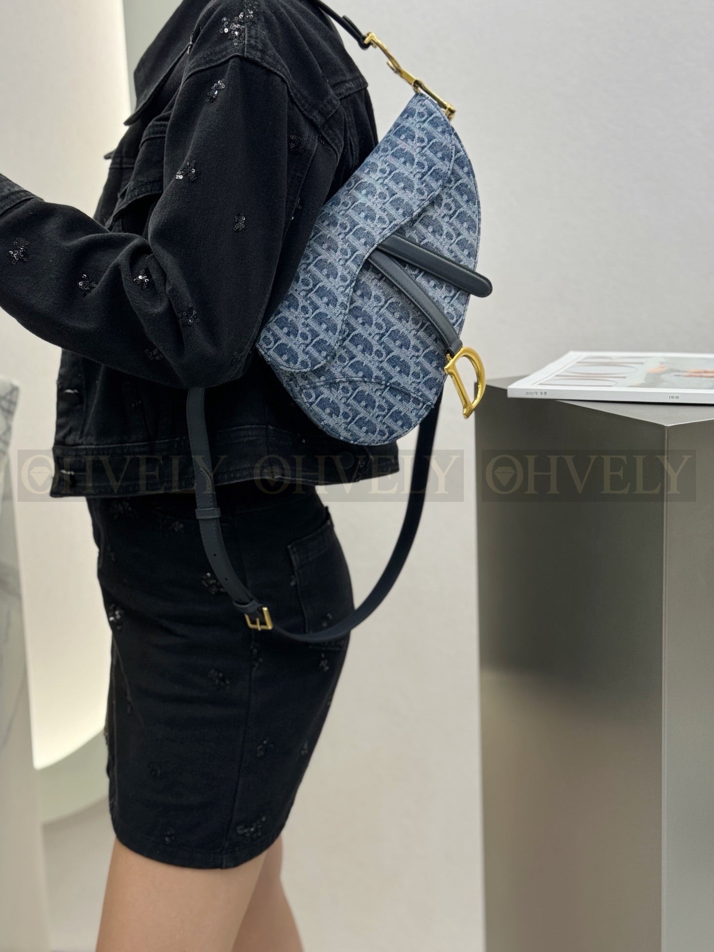 디올 데님 새들백 미디움 상품 썸네일