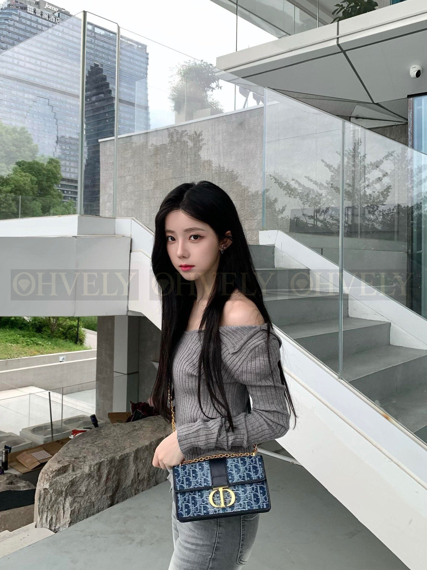 디올 데님 자카드 30몽테인 이스트웨스트 체인백 상품 썸네일