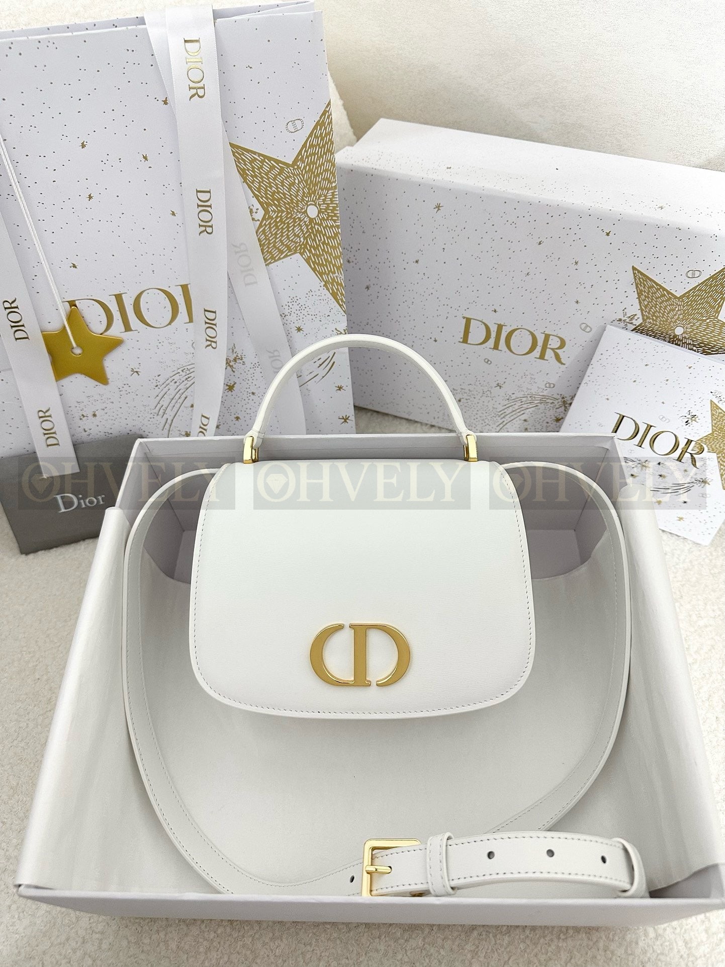 디올 30 몽테인 에비뉴 미디엄 탑 핸들백 상품 썸네일