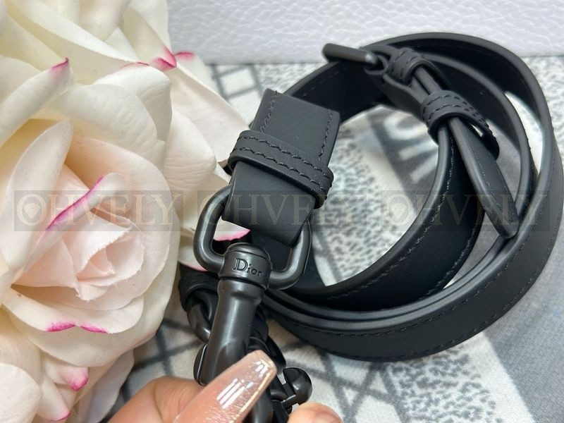 디올 블랙 매트 새들백 상품 썸네일