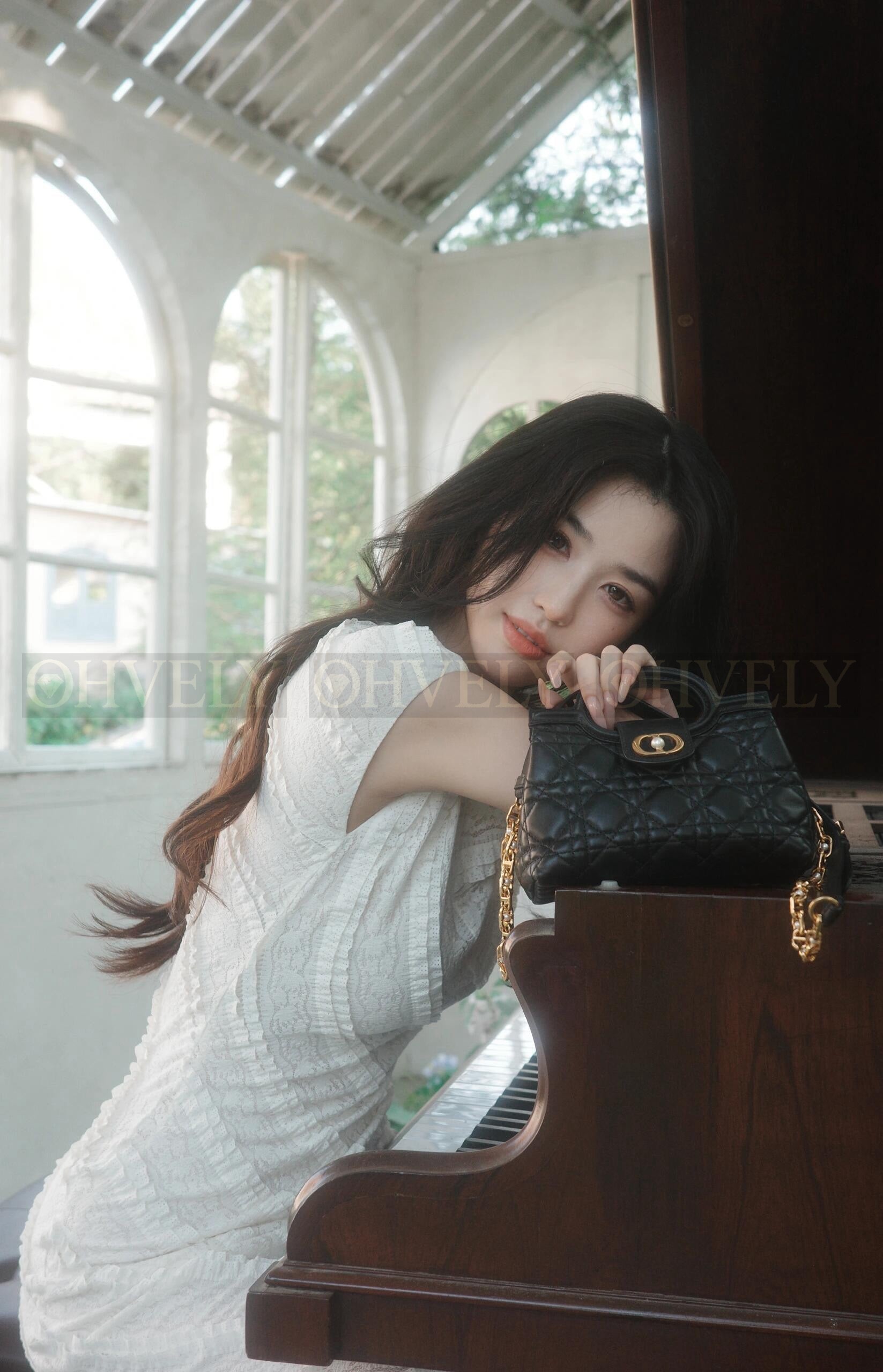 디올 Jolie 탑 핸들 미니 백 상품 썸네일