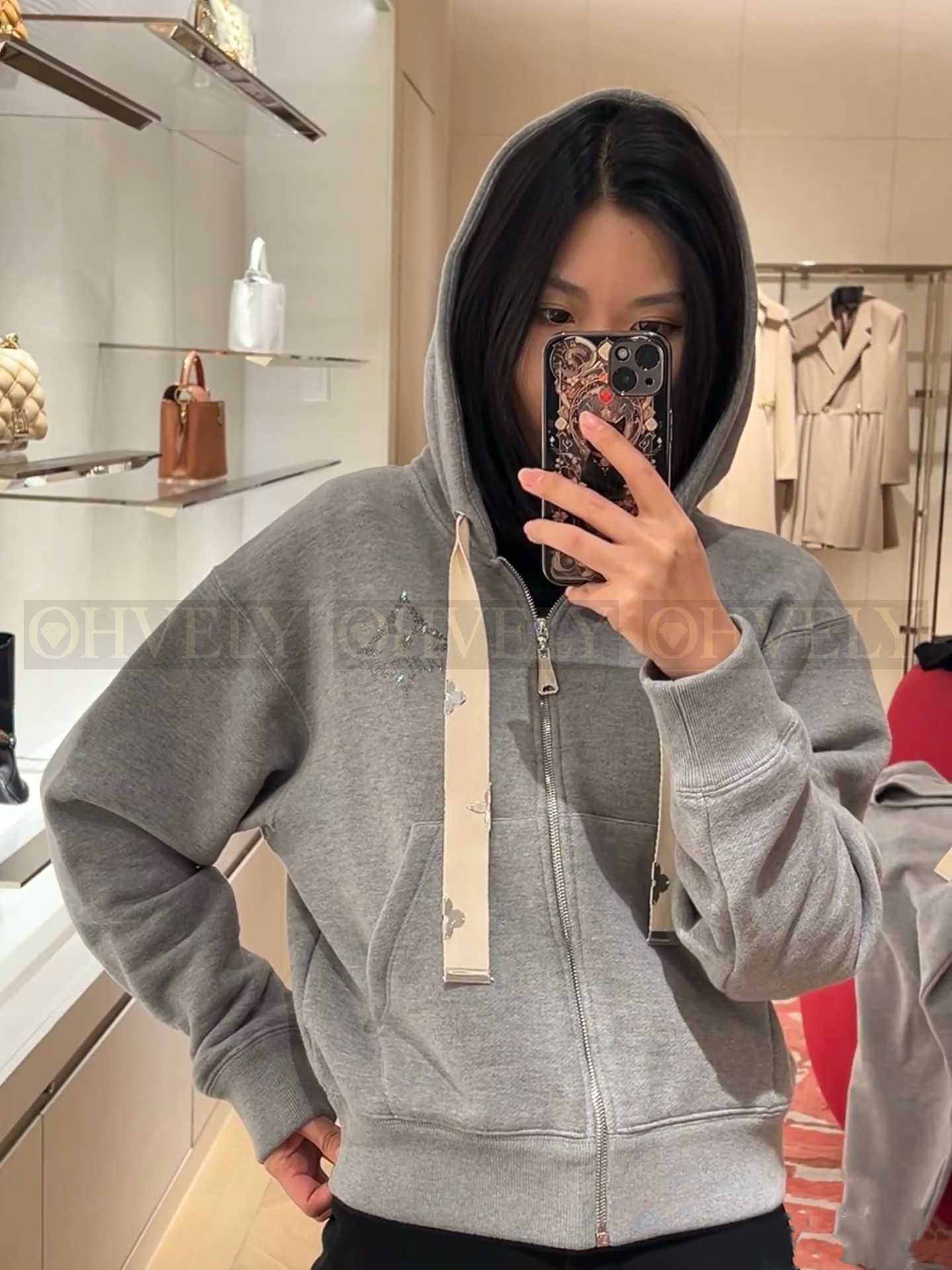 【 ZP 】Louis Vuitton 2025 셋업 후드 짚업 자켓 (매장가 349만원) 상품 썸네일