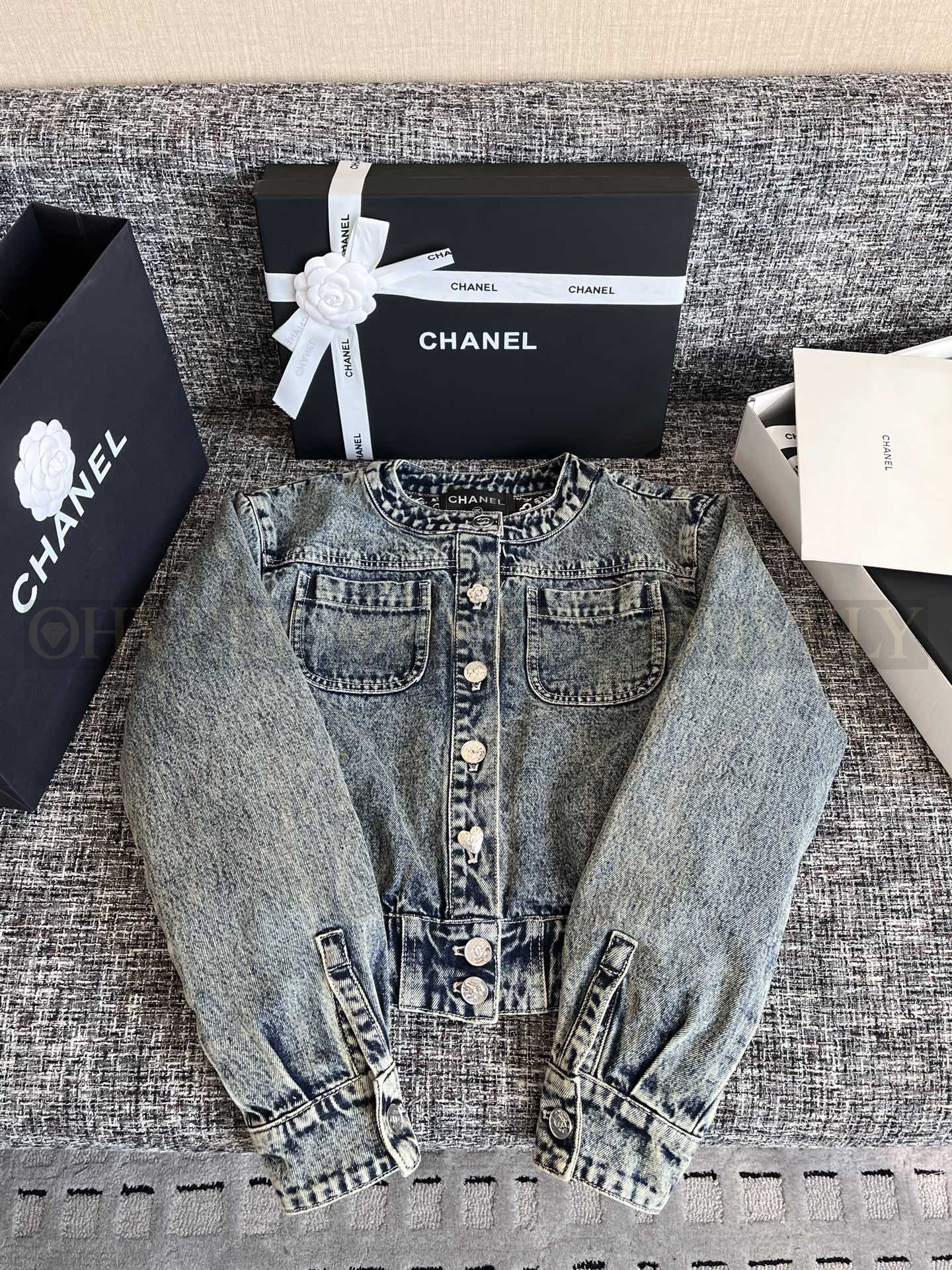 【 ZP 】CHANEL 2025 데님 코트 (매장가 580만원) 상품 썸네일