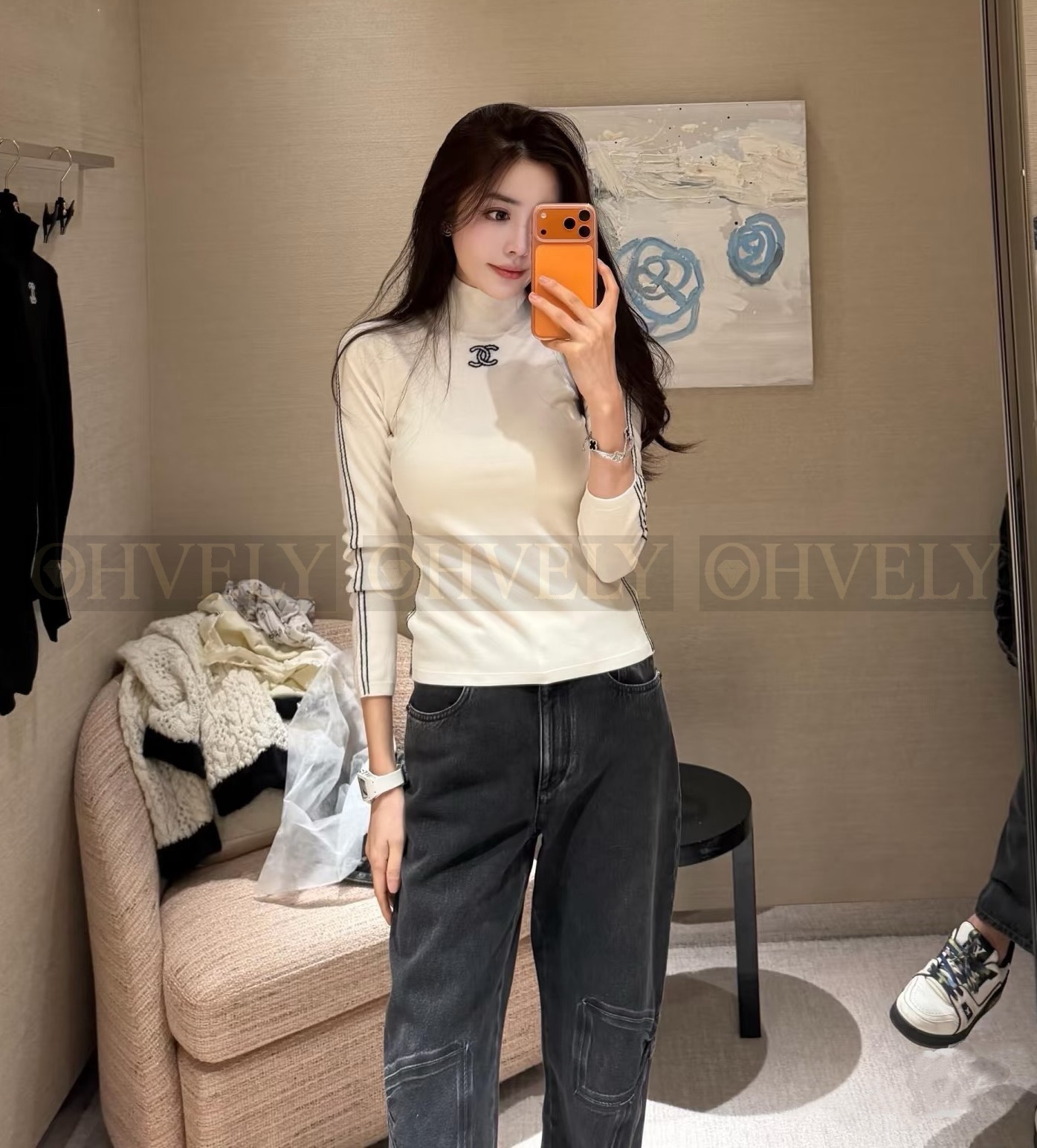【 ZP 】CHANEL 2025 스웨터 (매장가 490만원) 상품 썸네일