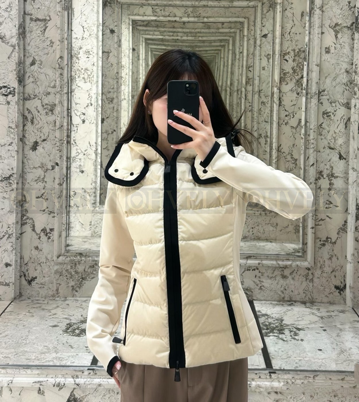 【 ZP 】Moncler 2025 패딩 (매장가 186만원) 상품 썸네일