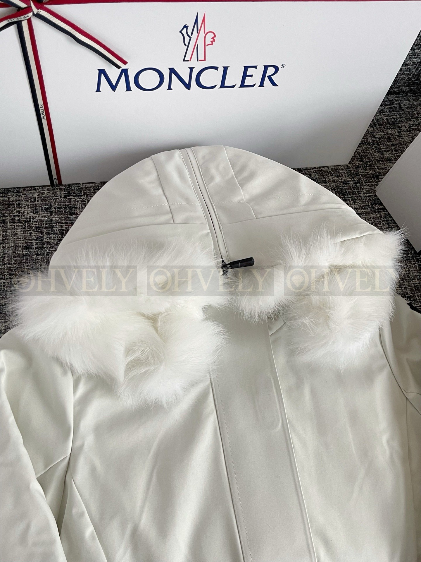 【 ZP 】Moncler 2025 패딩 (매장가 603만원) 상품 썸네일