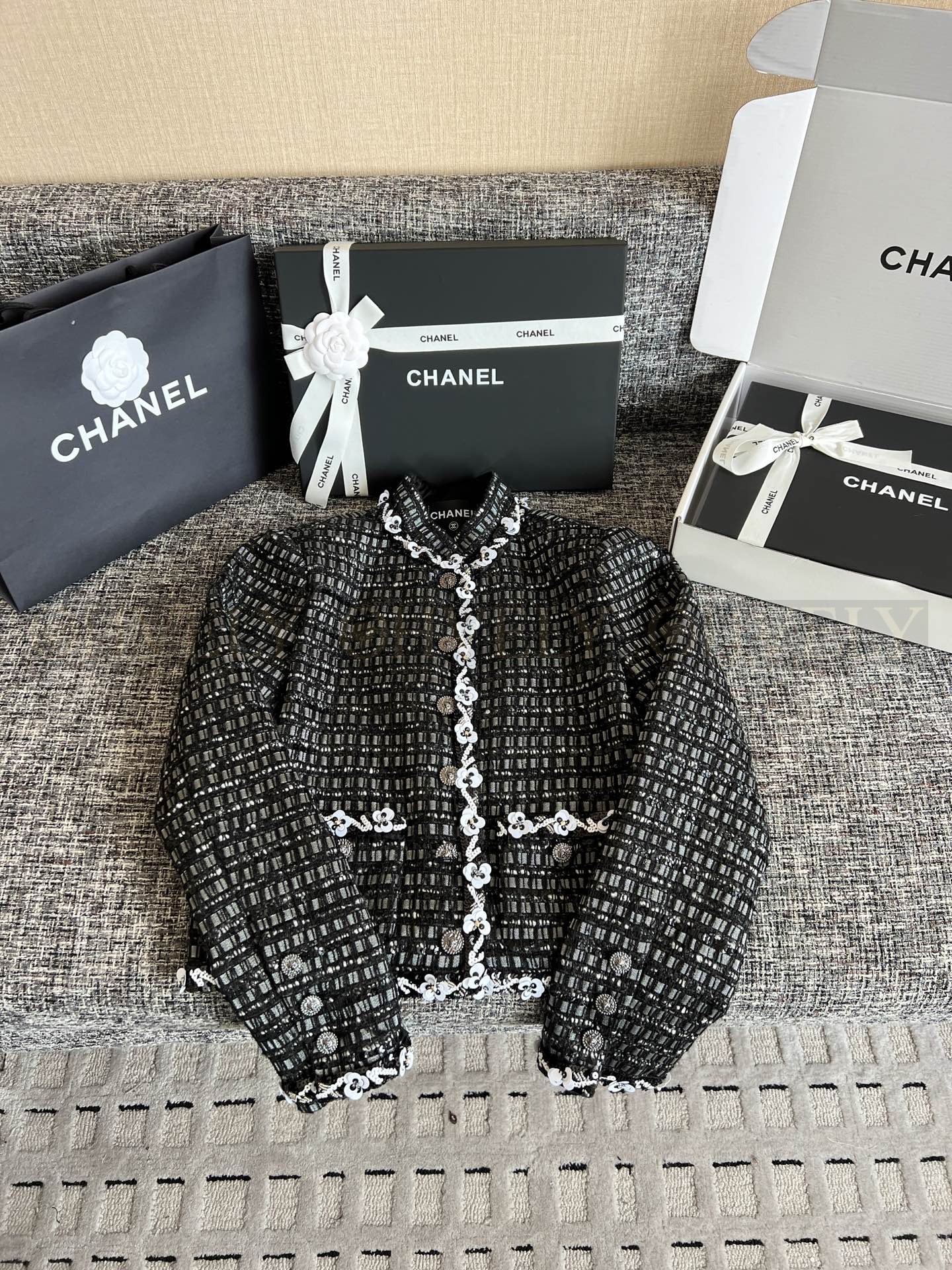 【 ZP 】CHANEL 2025 모직 트위드 코트 자켓 (매장가 4560만원) 상품 썸네일
