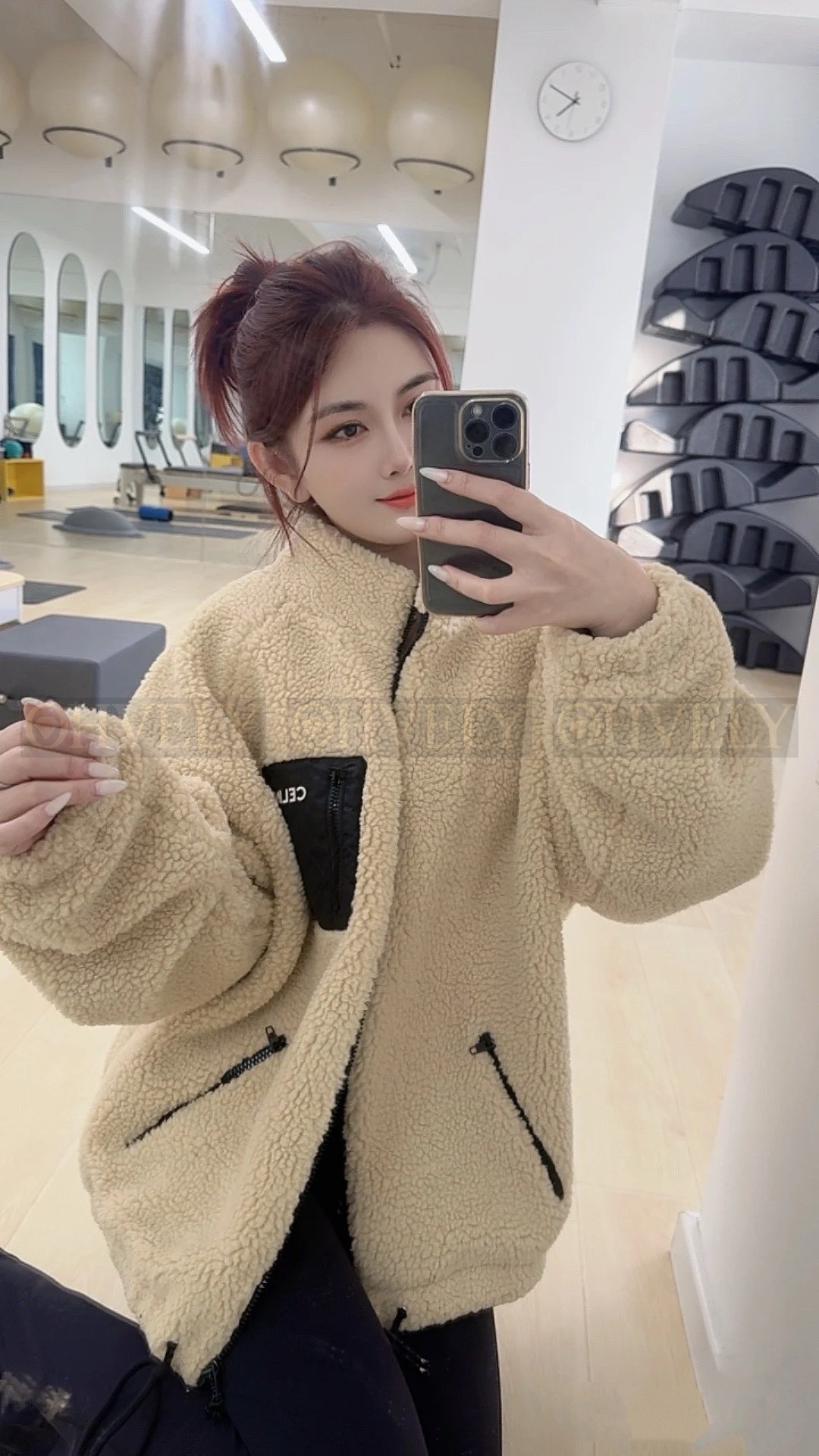 【 ZP 】Celine 2025 후리스 자켓 (매장가 350만원) 상품 썸네일