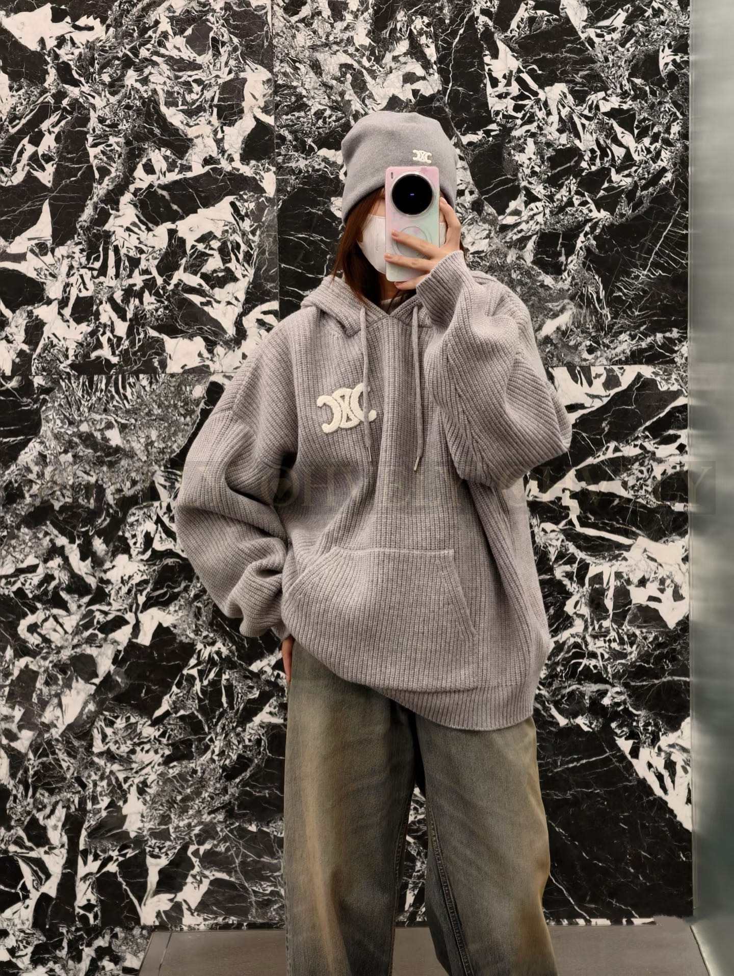 【 ZP 】Celine 2025 니트후드 (매장가 250만원) 상품 썸네일