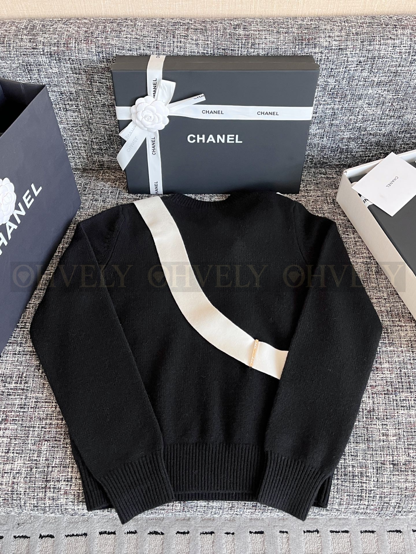 【 ZP 】CHANEL 2025 니트가디건 (매장가 752만원) 상품 썸네일