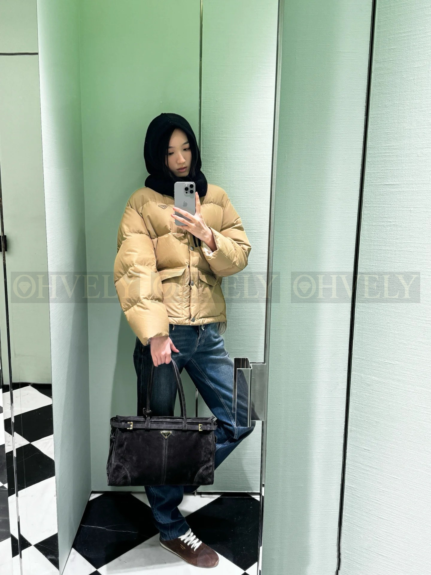 【 ZP 】Prada 2025 패딩 (매장가 528만원) 상품 썸네일