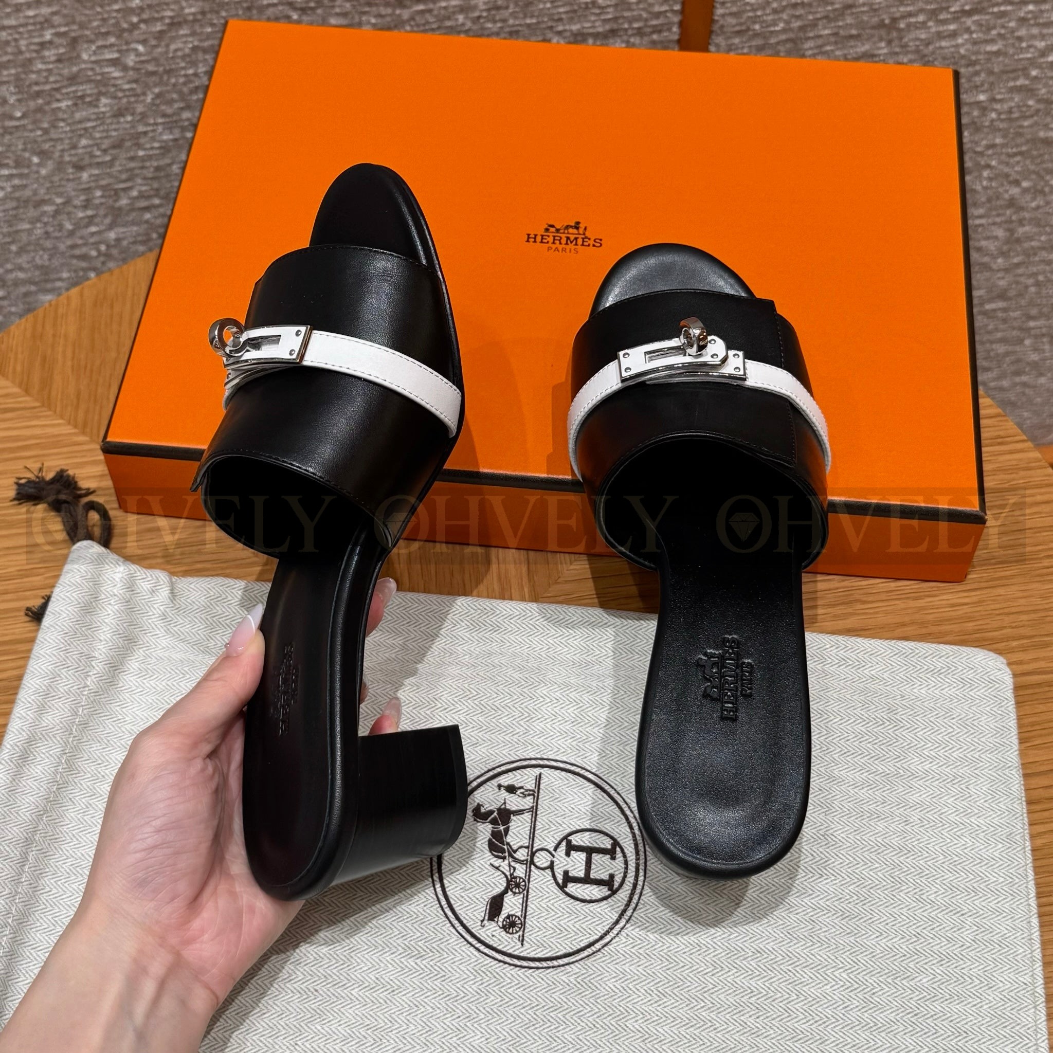 에르메스 GIGI 지지 50  샌들 상품 썸네일