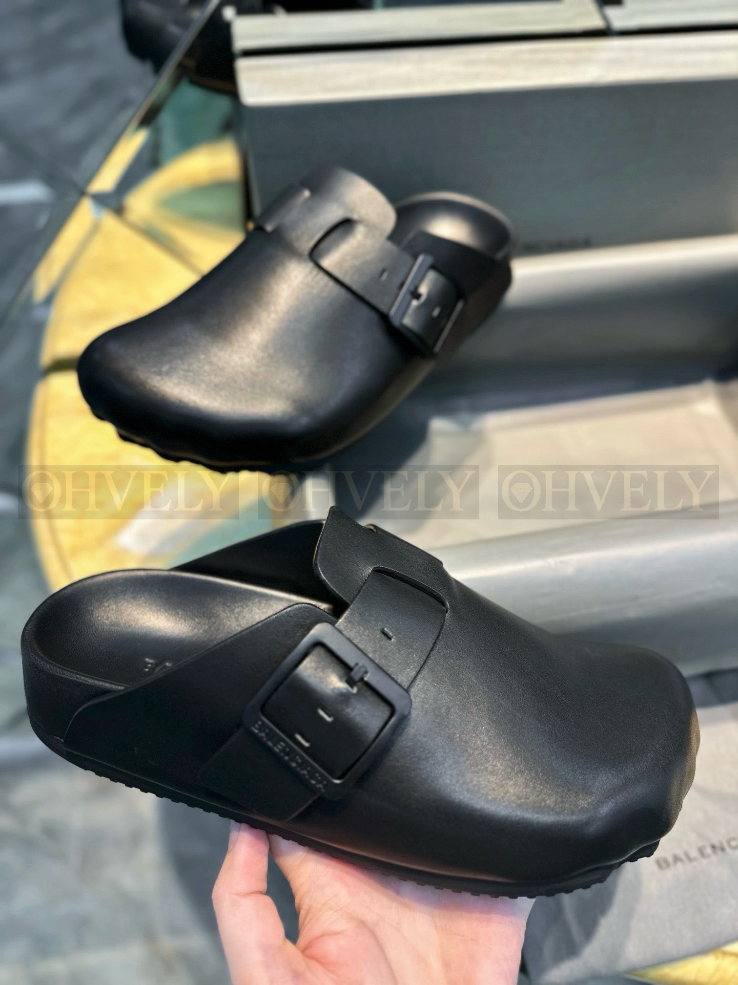 발렌시아가 선데이 뮬 상품 썸네일