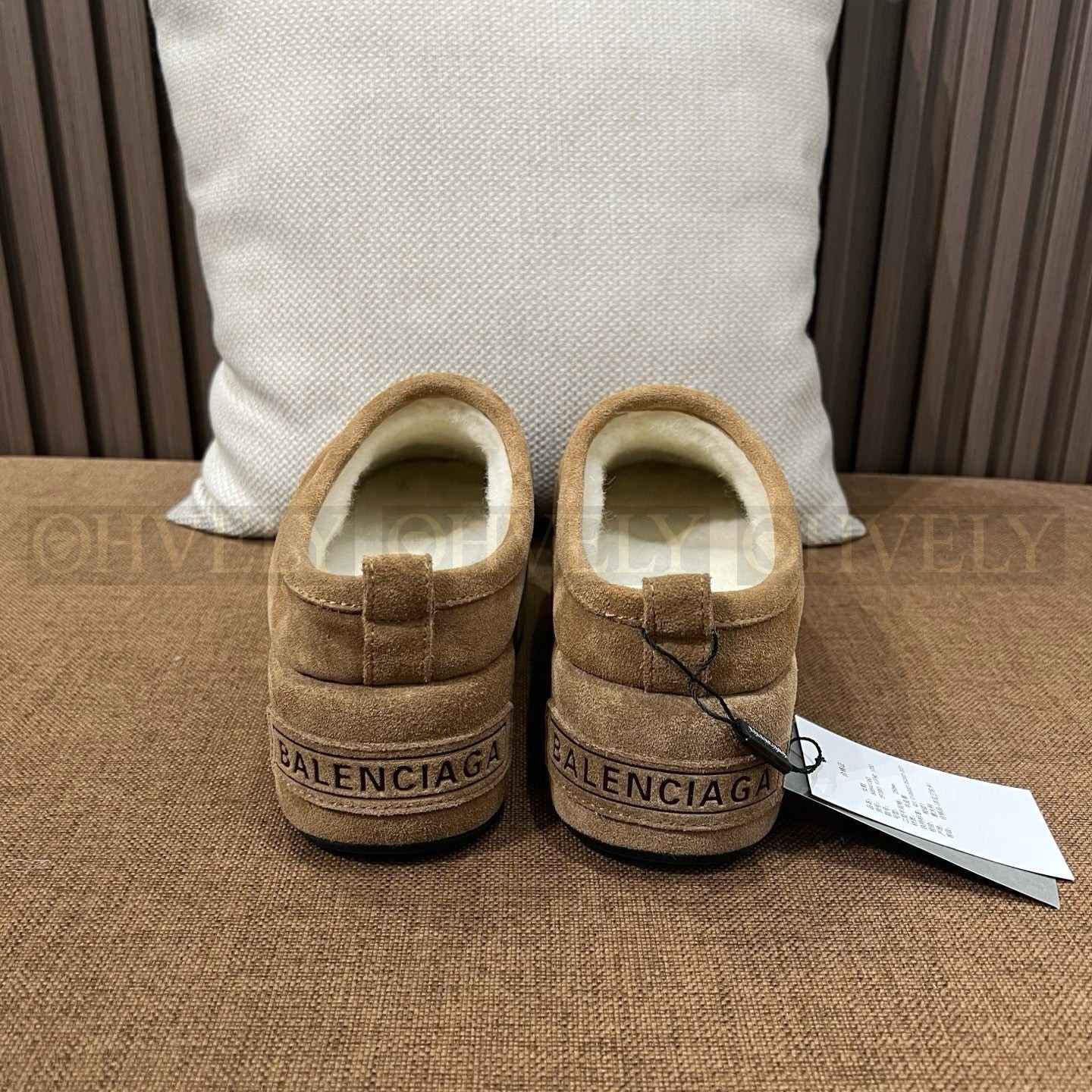 발렌시아가 뮬 슬리퍼 상품 썸네일