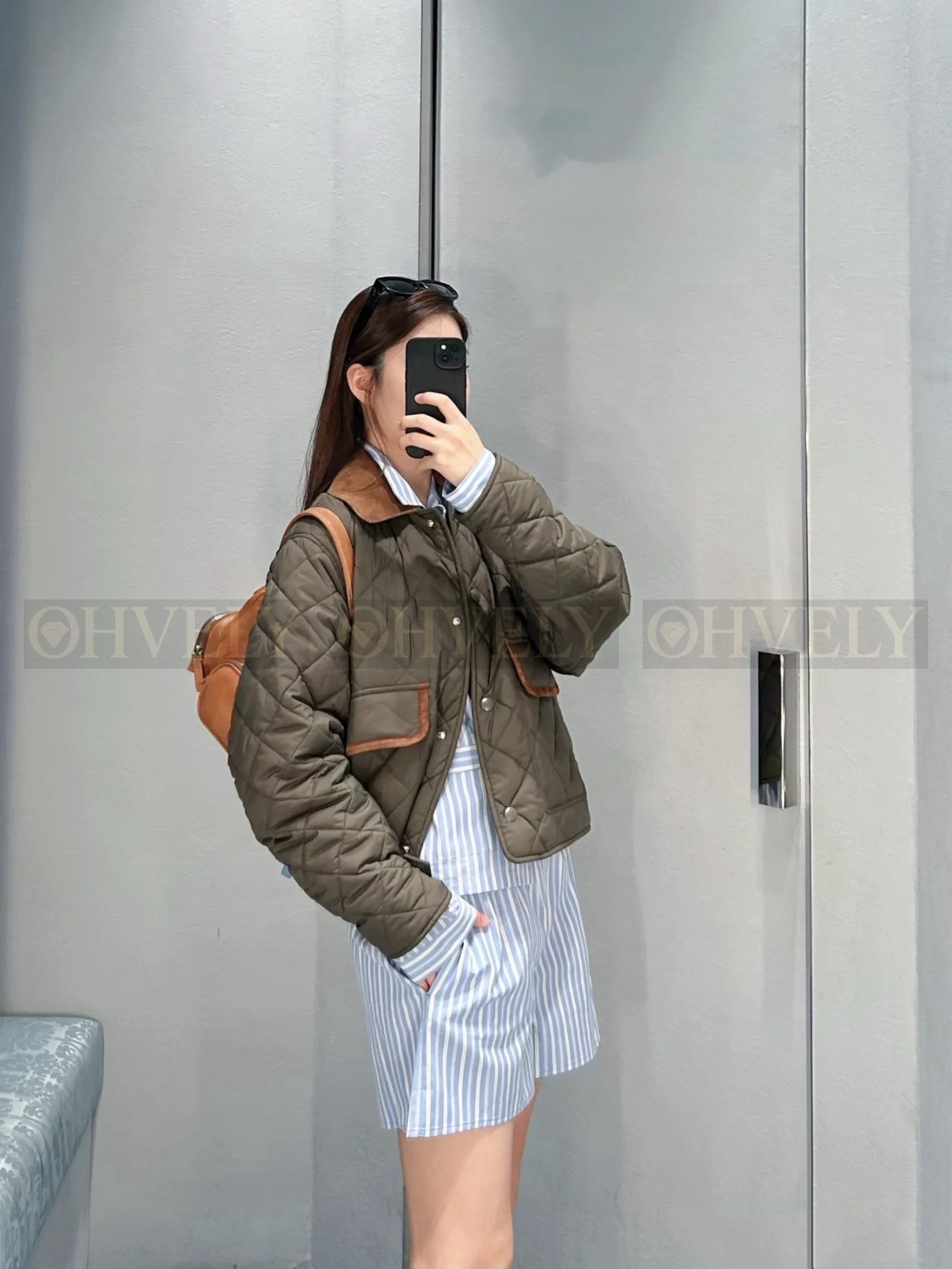 【 ZP 】MiuMiu 2025 패딩 점퍼 (매장가 640만원) 상품 썸네일