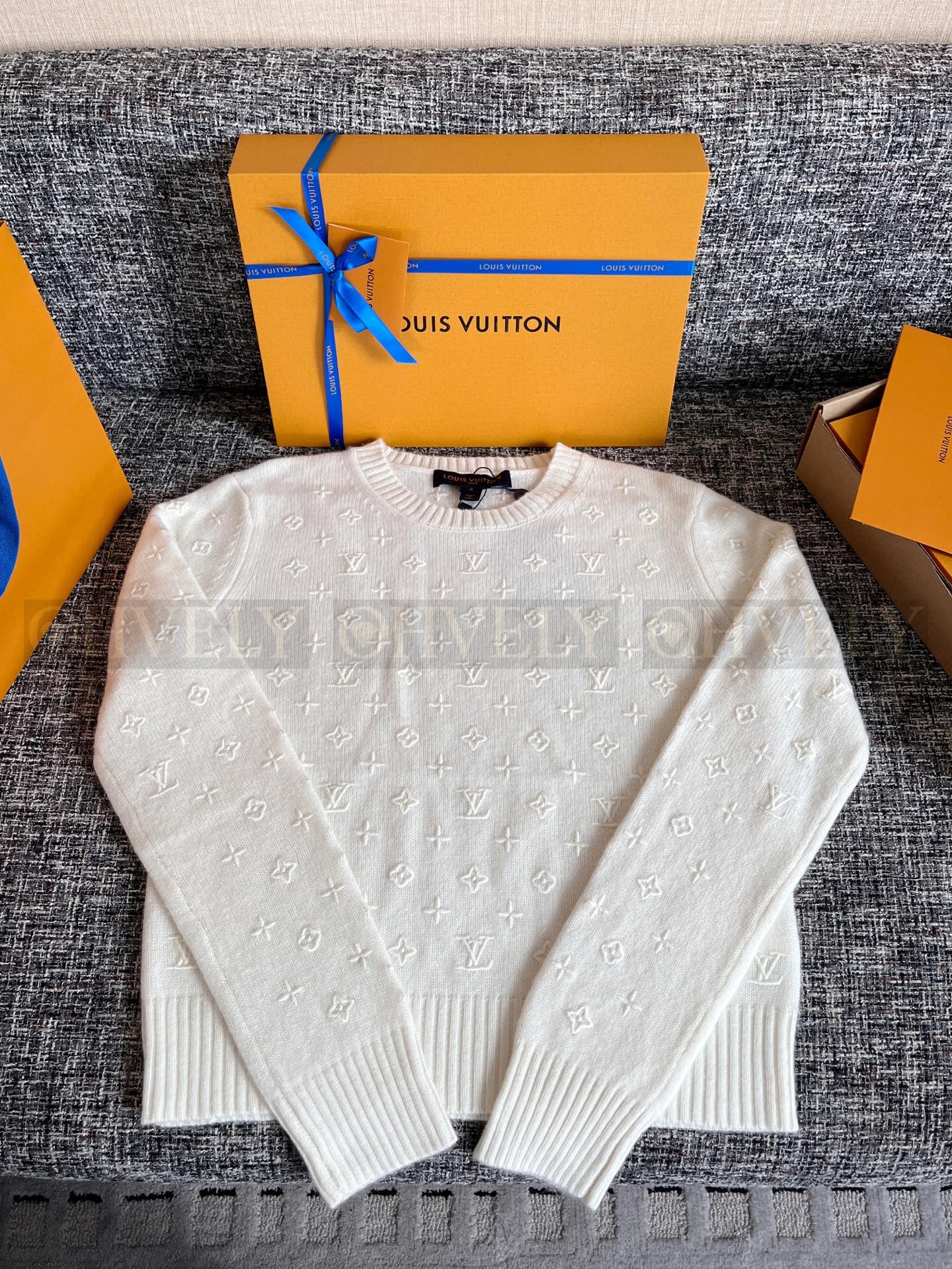 【 ZP 】Louis Vuitton 2025 스웨터 (매장가 360만원) 상품 썸네일