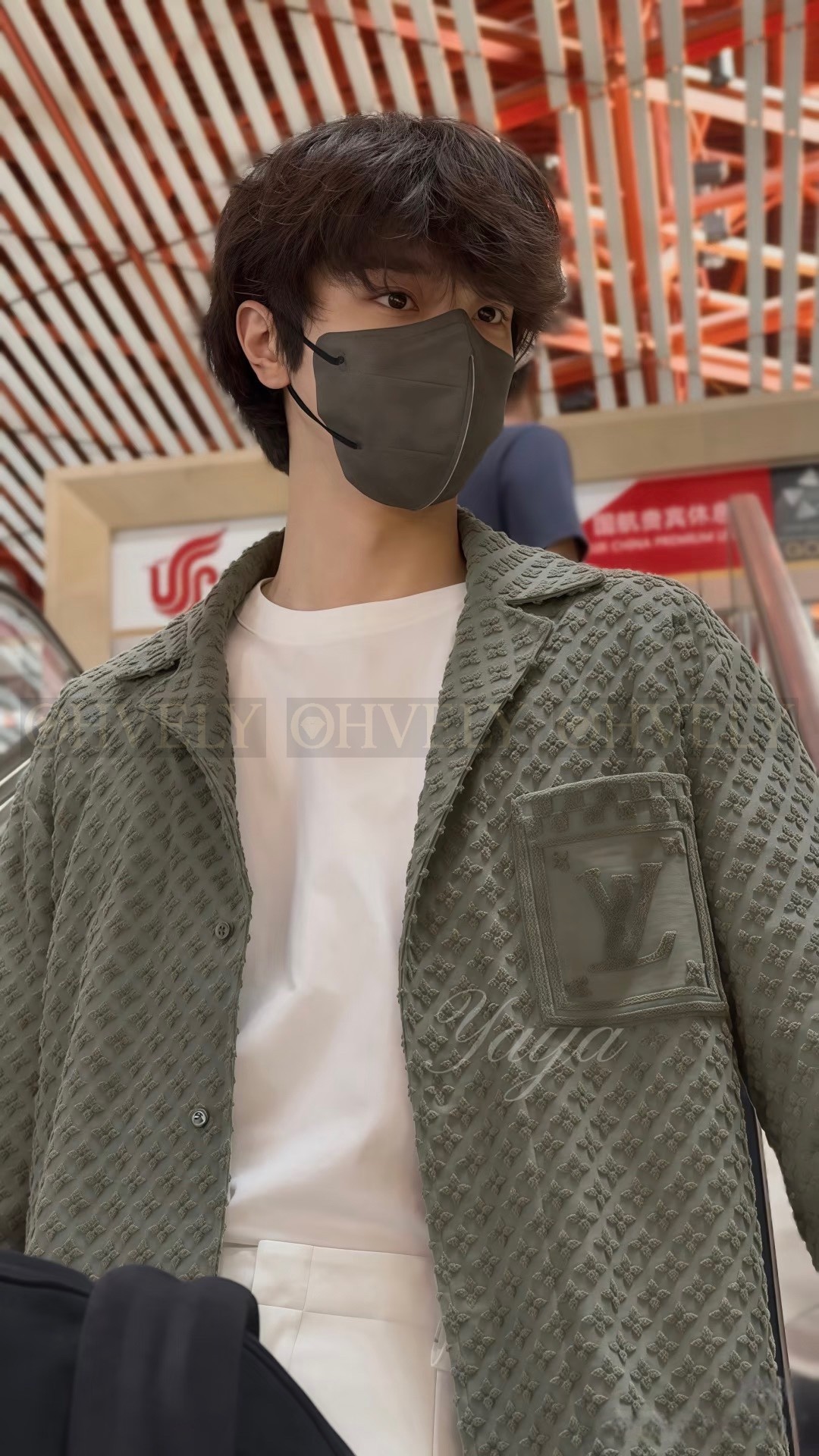 【 ZP 】LOUIS VUITTON 셔츠 (매장가 282만원) 상품 썸네일